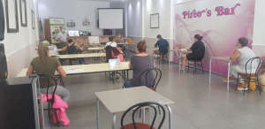 Sesión informativa del curso Servicios de bar y cafetería (HOTR0508). Ed. 1 en Villanueva de la Reina