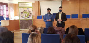 Entrega de diplomas del curso Elaboración de productos a raíz del aceite de oliva Ed. 5 en Huelma