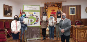Entrega de Diplomas del curso Elaboración de productos a raíz del aceite de oliva Ed. 1 en Villacarrillo